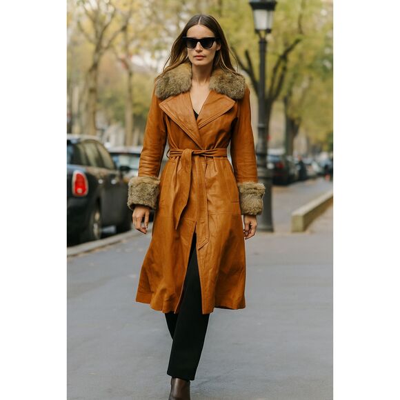 Vintage SAKS 5th Ave LEATHER Women's JACKET Coat Size 12 Fur Tailored Belted - Picture 1 of 16